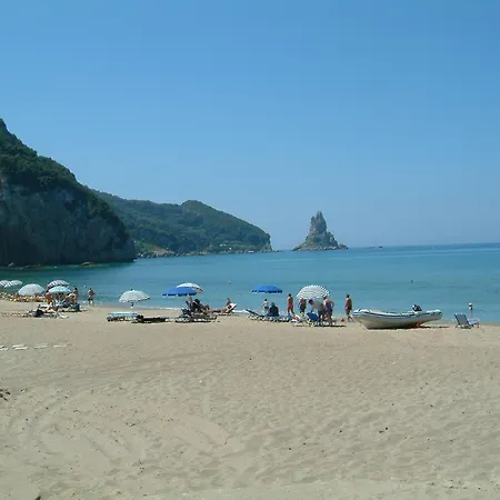 House Letta In A Very Quiet Location Agios Gordios 阿齐欧斯·贡多斯